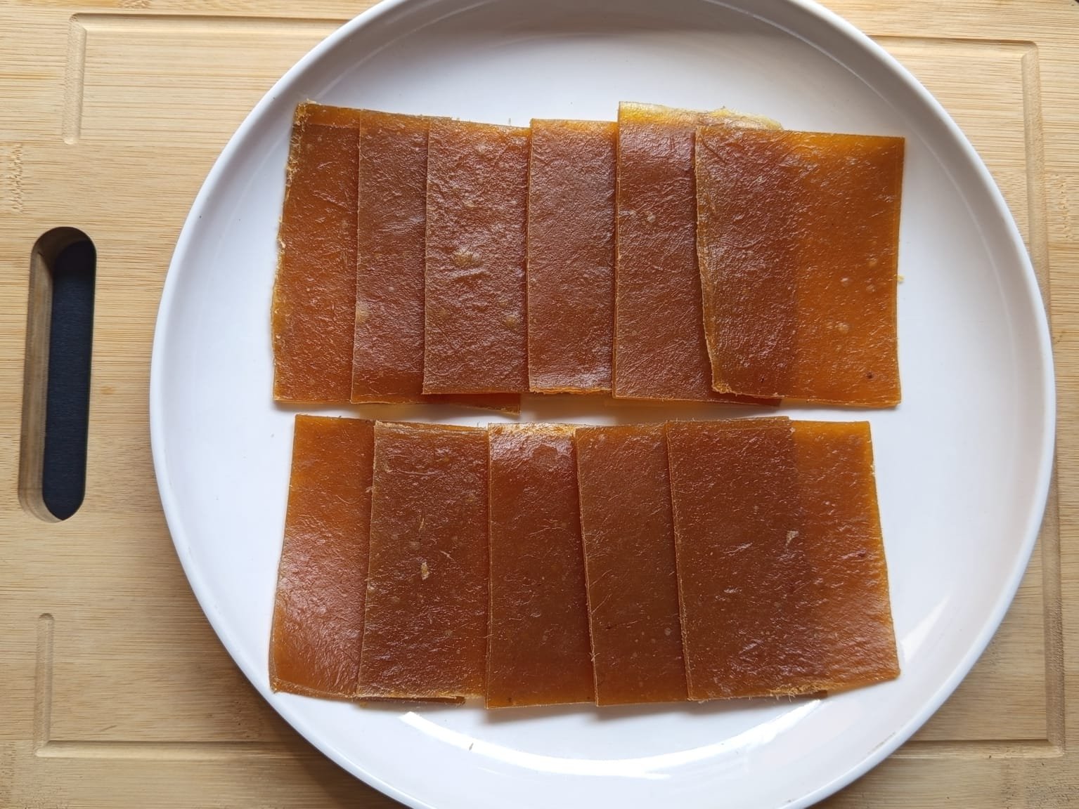 মিস্টি আমসত্ব