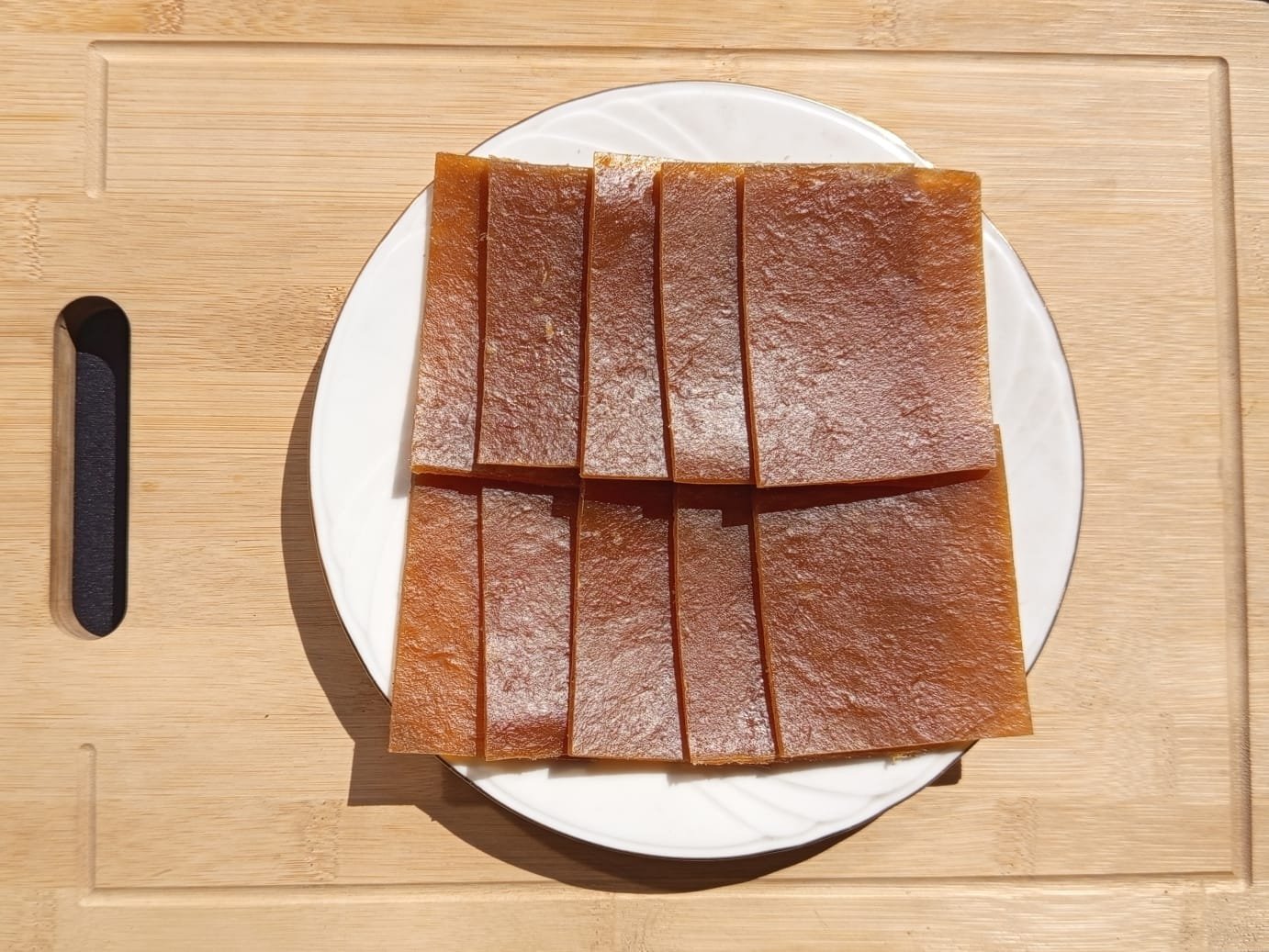 মিস্টি আমসত্ব